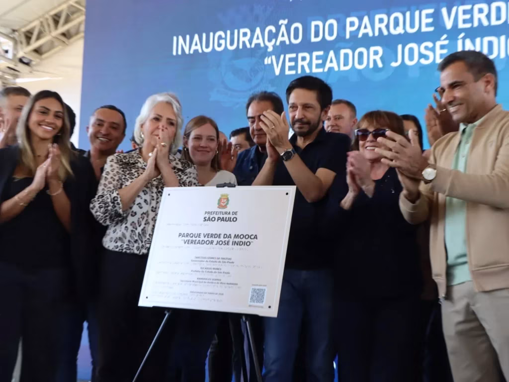 Ricardo Nunes anuncia novo sorteio de alvarás de táxi para 2026 durante inauguração do Parque da Mooca